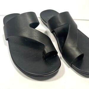 NATURALIZER Black Strappy Slip-on Sandals US size 7.5 Euro 37.5 UK 4.5